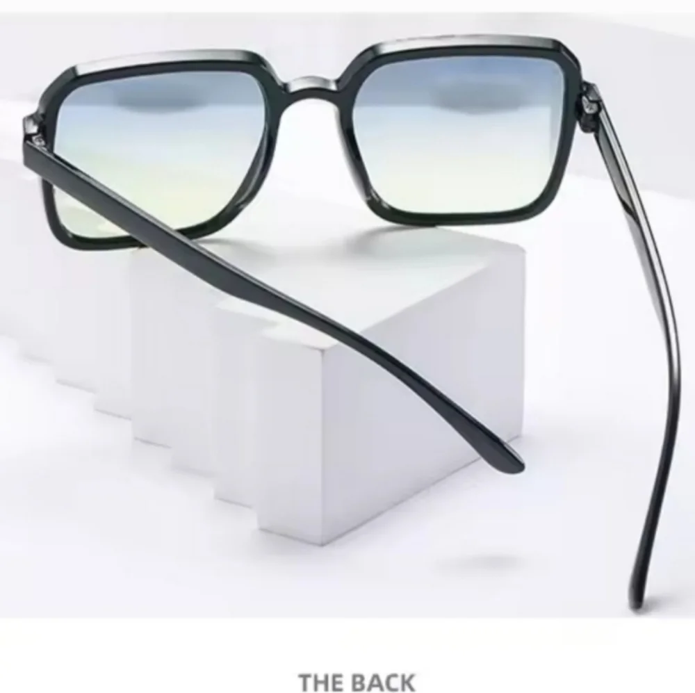 Unisex Stylish Black Square Sunglasses